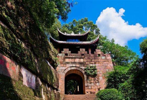 行走江湖，探寻岳阳的千古风华——那些不可错过的岳阳旅游景点