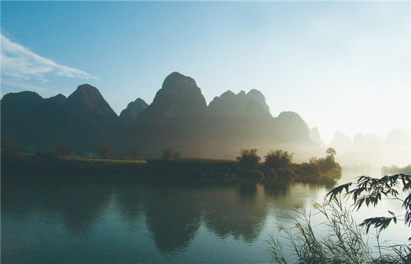 巴马旅游景点，探寻长寿之乡的自然与人文之美